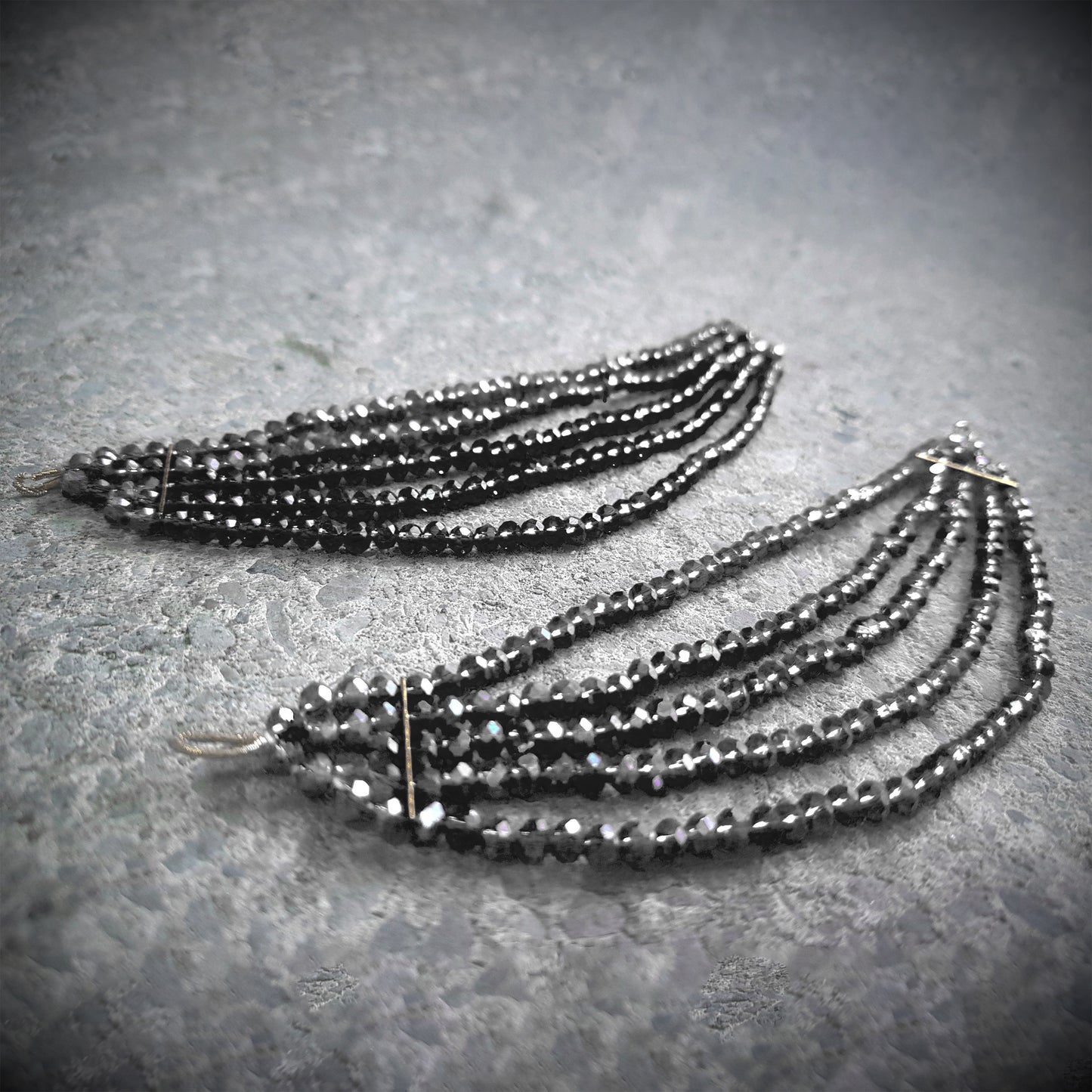 black kan chain for black earrings