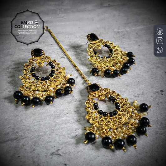 Black earrings tikka set